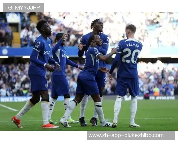 热火与黄蜂激战正酣球迷期待精彩对决与惊艳表现